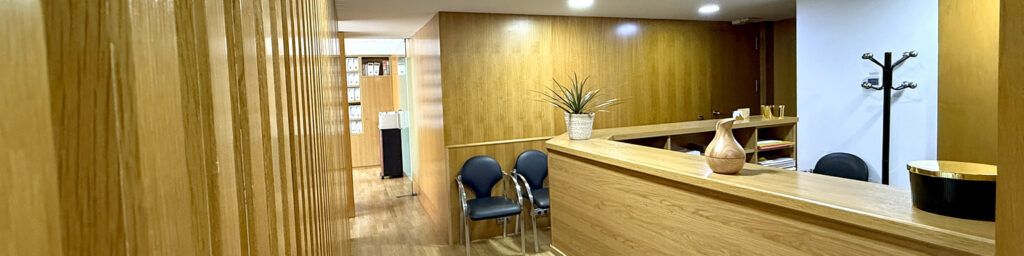 Zona de espera para clientes en RMG Abogados Cádiz